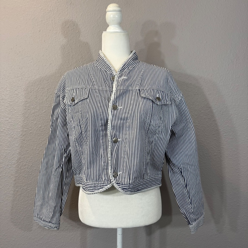 Deb Women's Size L Blue Striped Cropped Button Up  Raw Edge Denim Jacket